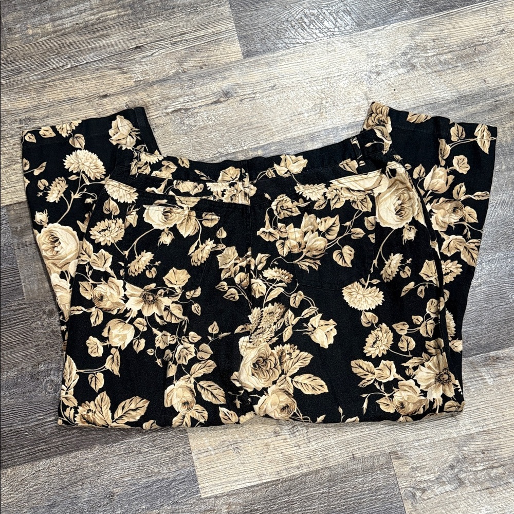 Lauren Ralph Lauren Black and Gold Floral Straight Leg Linen Pants - Picture 3 of 4